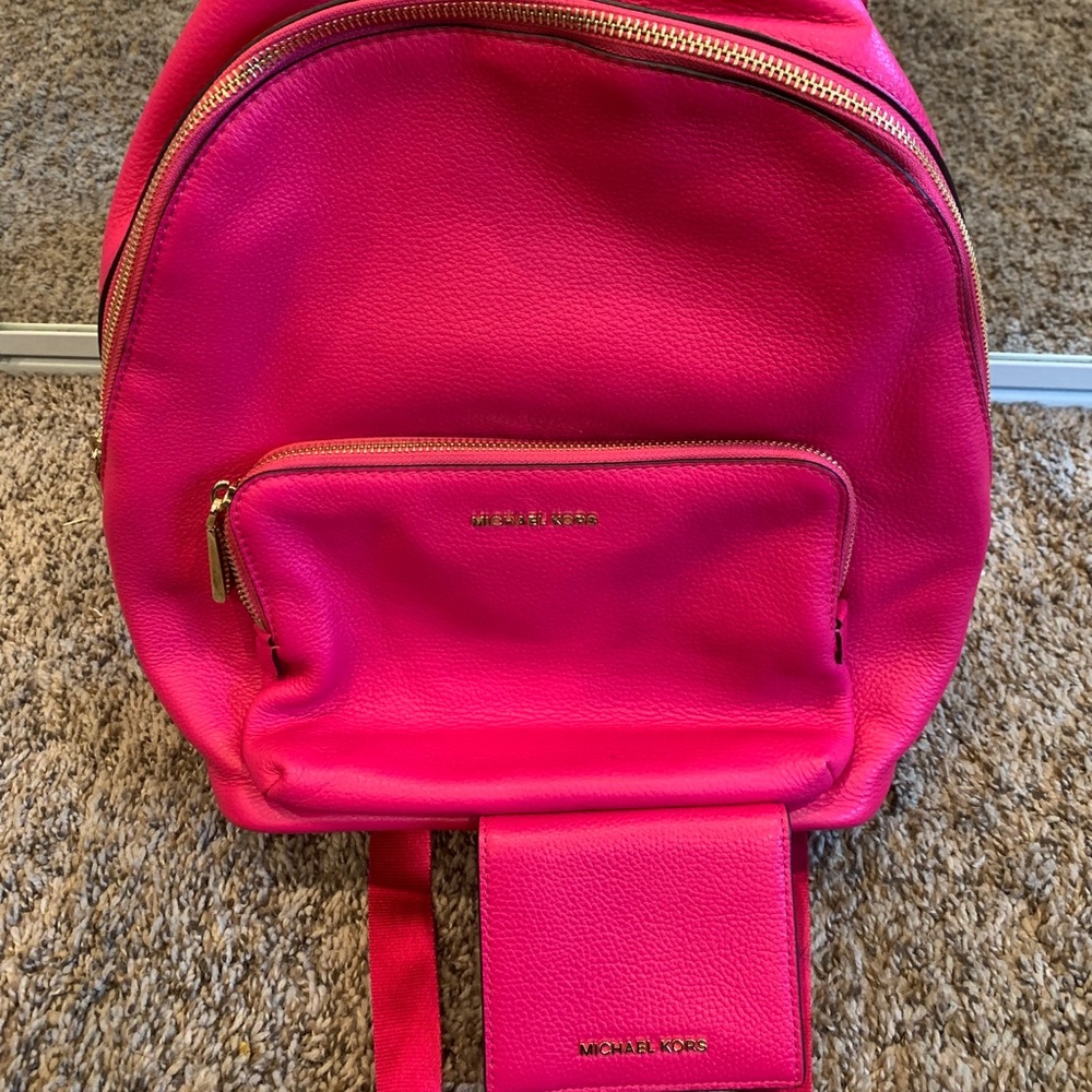 MICHAEL KORS BACKPACK WITH SMALL MATCHING WALLET